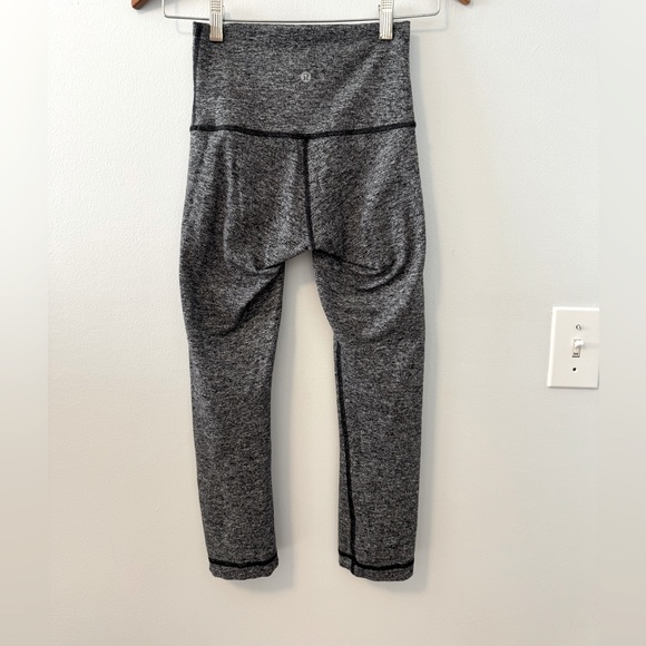 Lululemon Wunder Under High Rise Crop *23 w/luon fabric in heather - size 4 - Picture 8 of 13